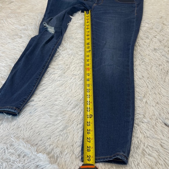 Old Navy ROCKSTAR MATERNITY SIZE 6 Dark Blue DISTRESSED Women's Skinny Jeans - Picture 3 of 8